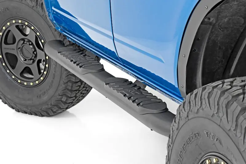2021-25 Ford Bronco 4Dr Rough Country Oval Nerf Step Bars 1