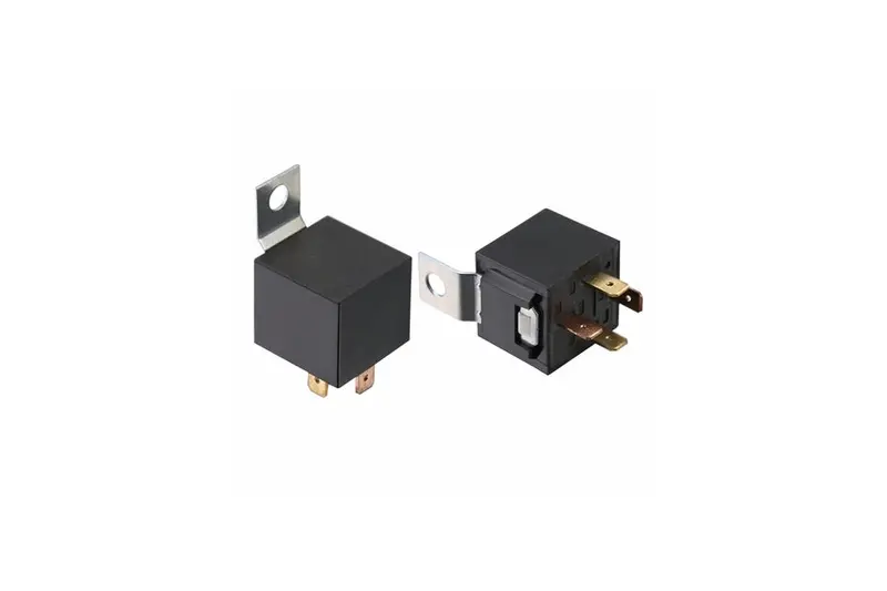 Bulldog Winch 60A Relay 4-Post 1