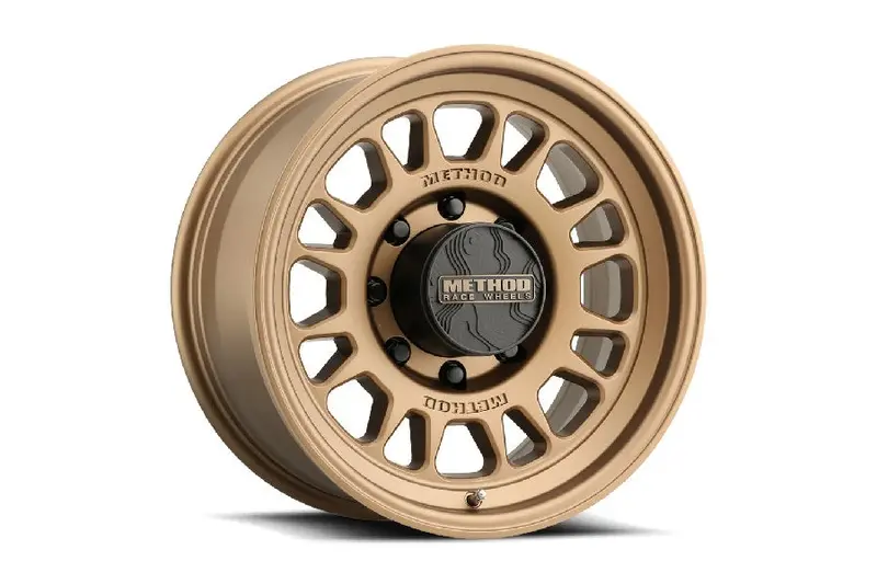 Gmc Sierra/Chevy Silverado 2500/3500 Method Race Wheels 318 Series Wheel 18X9 8X180 18Mm Offset Method Bronze 1