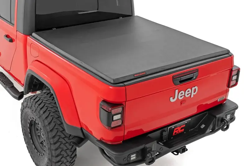 Jeep Gladiator Jt Rough Country Soft Tri-Fold Bed Cover (5Ft Bed) 1