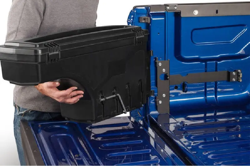 Jeep Gladiator Jt Undercover Swing Case Tool Box - Driver Side 1