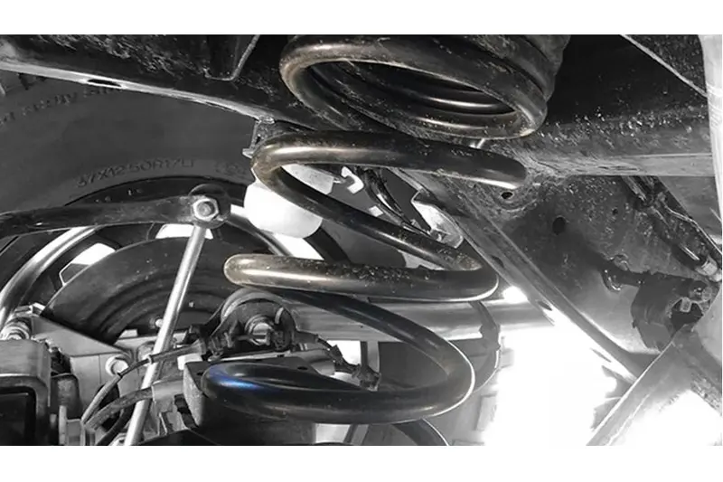 Jeep Wrangler Jl Metalcloak 3.5-4.5In Rear Dual Rate Coil Springs 2