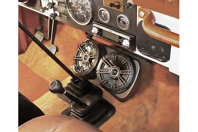 Jeep Wrangler Yj & Cj7 Select Increments Centra-Pod W/ Kicker 6.5In Speakers 2